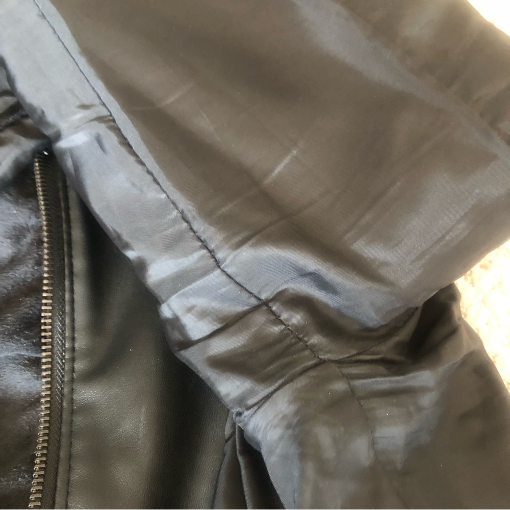 ZARA Basic Outerwear Black Front Ruffle Detail Faux LeatherJacket Medium - Picture 8 of 8